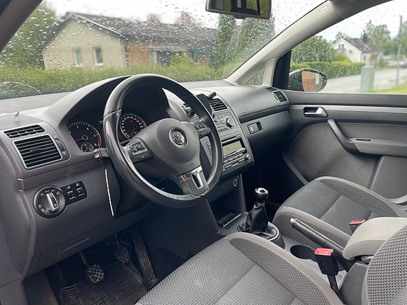 Volkswagen Touran 7 of 11