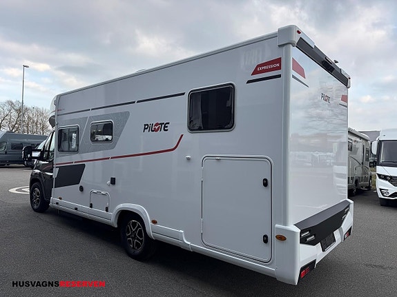 Pilote P 740 GJ Expression 3 of 21