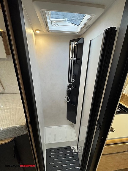 Pilote P 740 GJ Expression 13 of 21