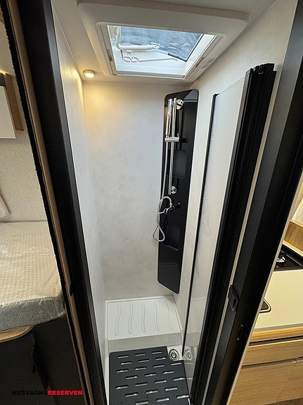 Pilote P740 GJ Expression 13 of 21