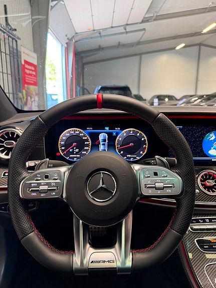 Mercedes-Benz E63 14 of 30