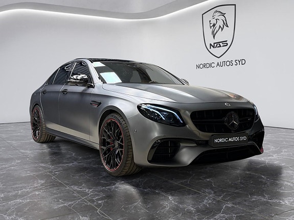 Mercedes-Benz E63 8 of 30