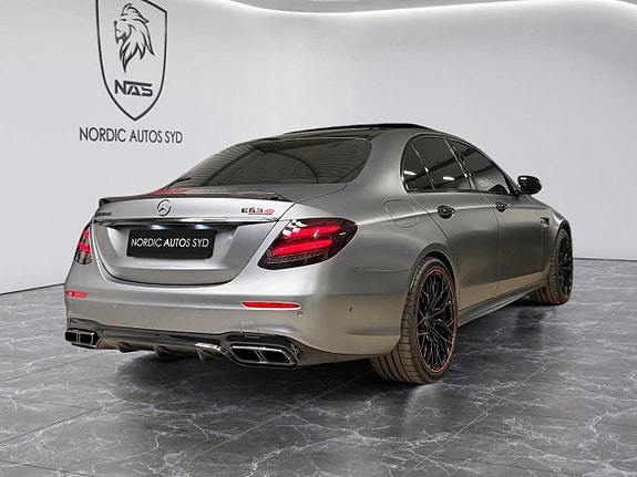Mercedes-Benz E63 5 of 5