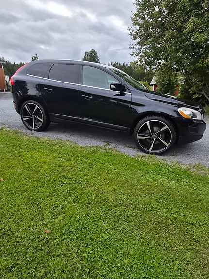 Volvo XC60 5 of 5