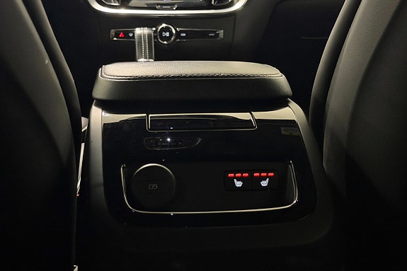 Volvo V60 11 of 27