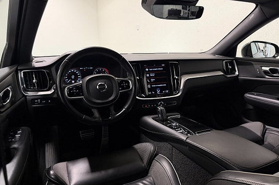 Volvo V60 9 of 27