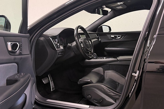 Volvo V60 6 of 27