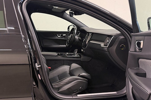 Volvo V60 24 of 27