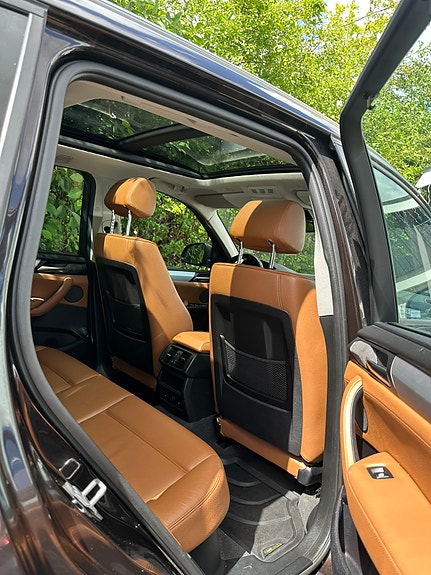 BMW X3 4 of 5