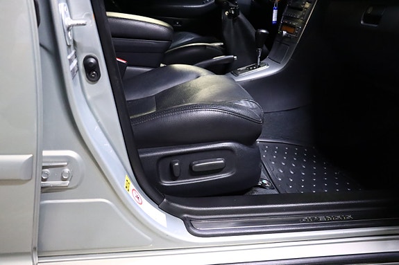 Toyota Avensis 16 of 23