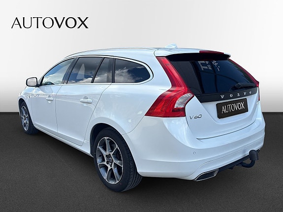 Volvo V60 3 of 11