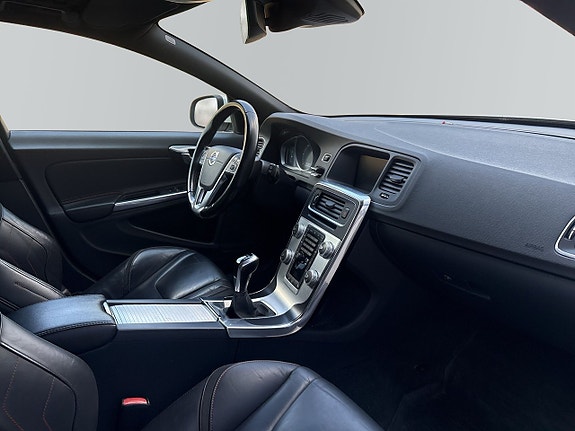 Volvo V60 9 of 11