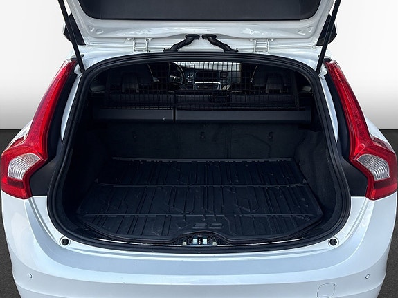 Volvo V60 10 of 11