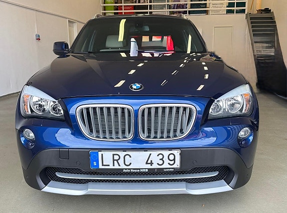 BMW X1 3 of 5
