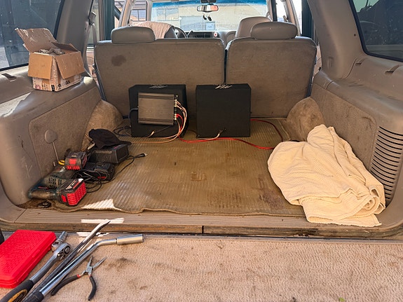 Chevrolet Tahoe 7 of 9