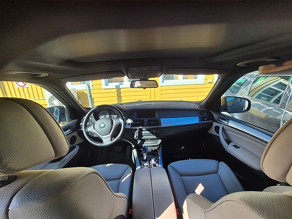 BMW X5 4 of 5