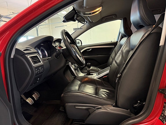 Volvo V70 3 of 19