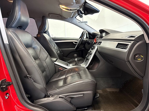 Volvo V70 4 of 19
