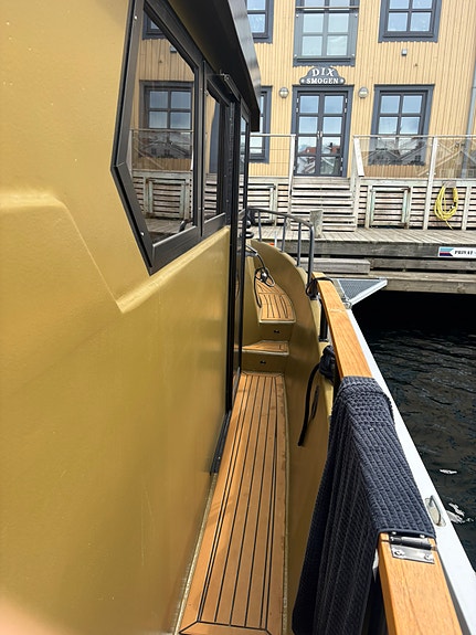 Targa 32 3 of 5