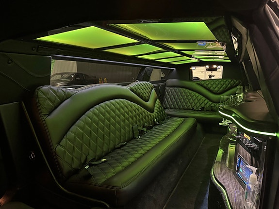 Chrysler 300C 11 of 17