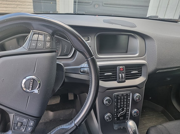 Volvo V40 Cross Country 6 of 6