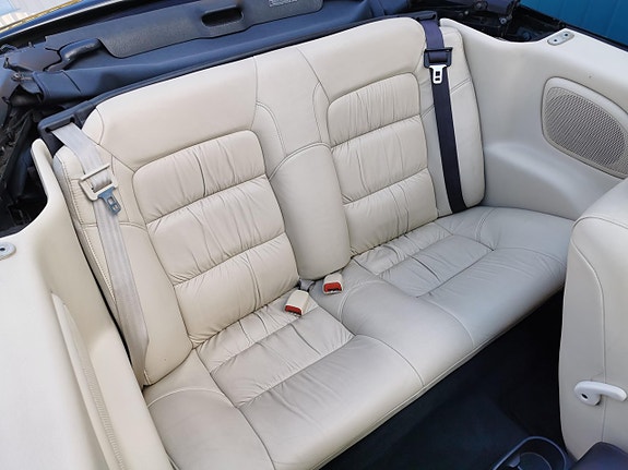 Chrysler Sebring 3 of 5