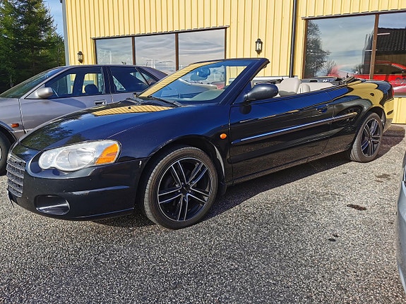 Chrysler Sebring 15 of 30