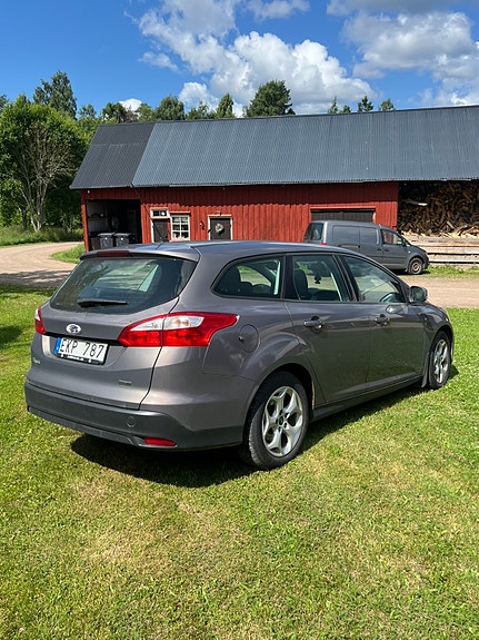 Ford Focus 4 of 5