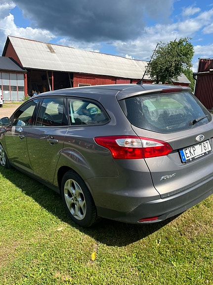 Ford Focus 3 of 5