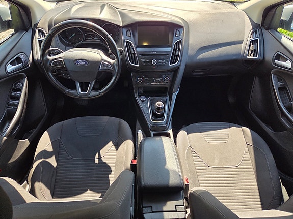 Ford Focus 7 of 10