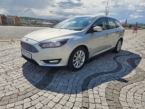 Ford Focus 2 of 10