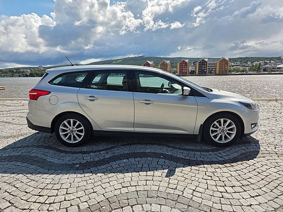 Ford Focus 5 of 10