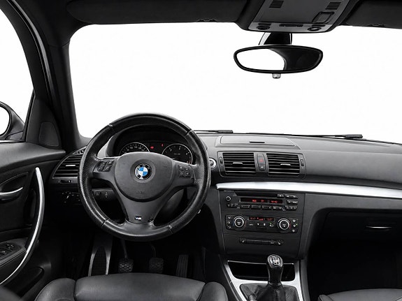 BMW 118d 8 of 9
