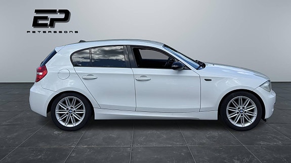 BMW 118d 3 of 9