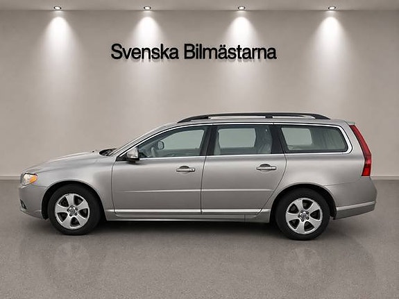Volvo V70 8 of 22