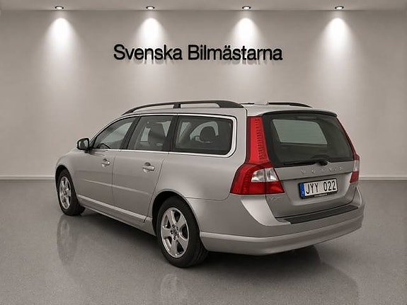 Volvo V70 7 of 22