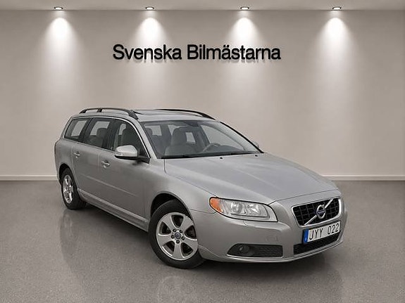 Volvo V70 2 of 22