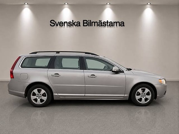 Volvo V70 9 of 22