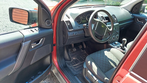 Land Rover Freelander 2 4 of 9