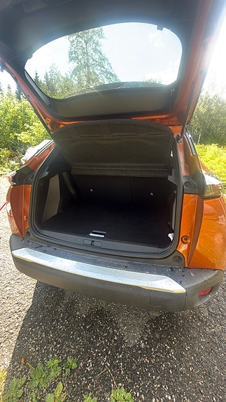 Peugeot e-2008 5 of 5
