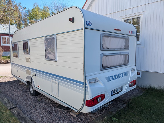 Adria Adora 502 UK 3 of 5