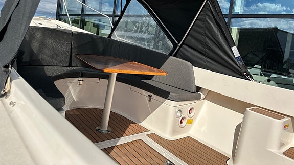 Crescent Allure 20 electric 5 of 9
