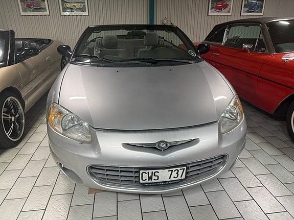 Chrysler Sebring 6 of 11