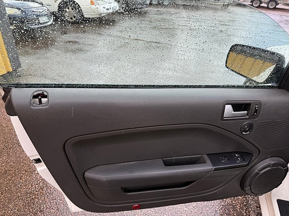 Chrysler Sebring 3 of 5