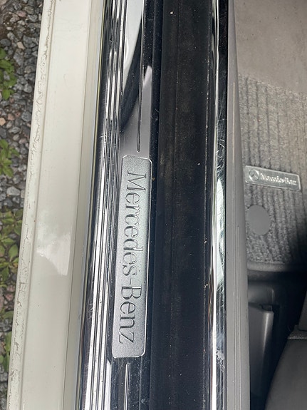 Mercedes-Benz CLS500 13 of 13