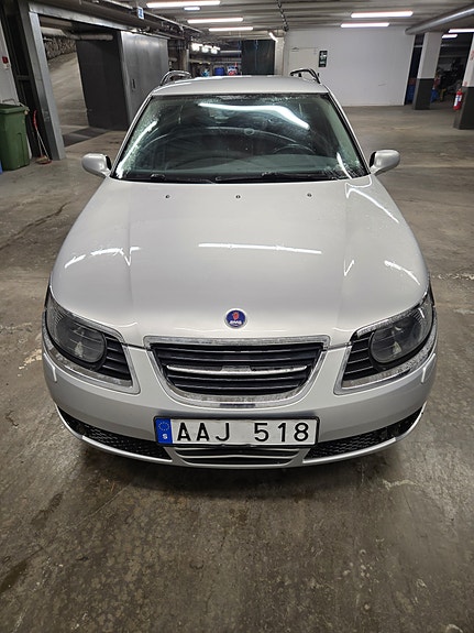 Saab 9-5 2 of 5