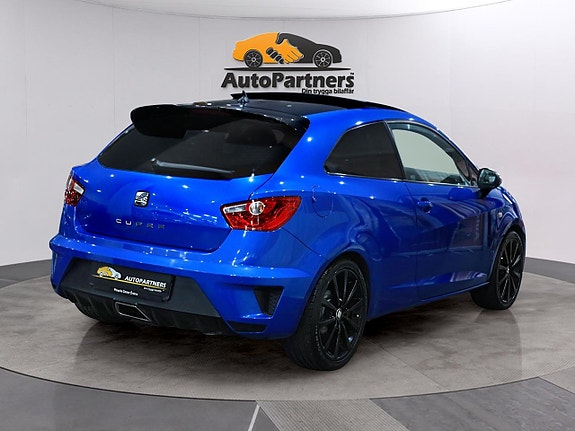 Seat Ibiza 4 of 5