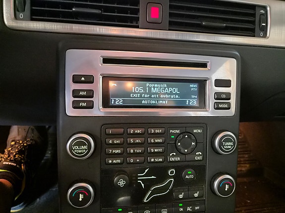 Volvo V70 26 of 30