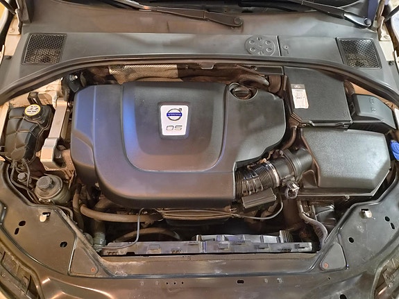Volvo V70 9 of 30