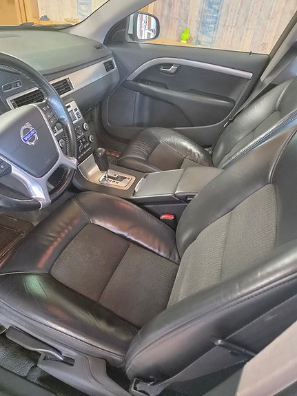 Volvo V70 28 of 30